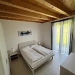 Val Mora Bio *